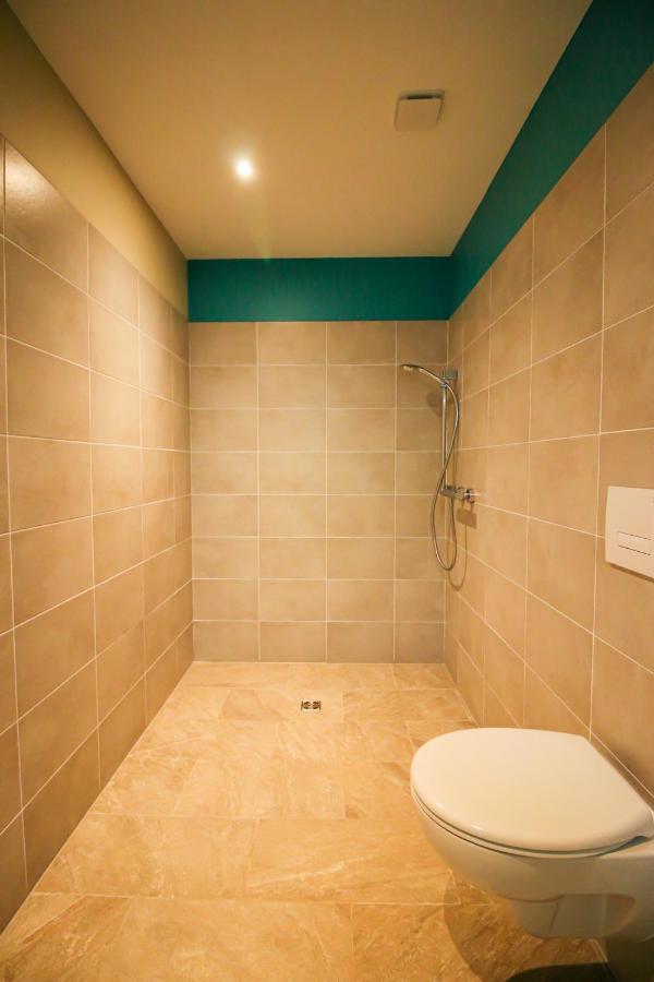 Bella, Jacuzzi Partage & Parking Avec Borne De Recharge Voiture Electrique Apartment Sarlat-la-Caneda Exterior photo